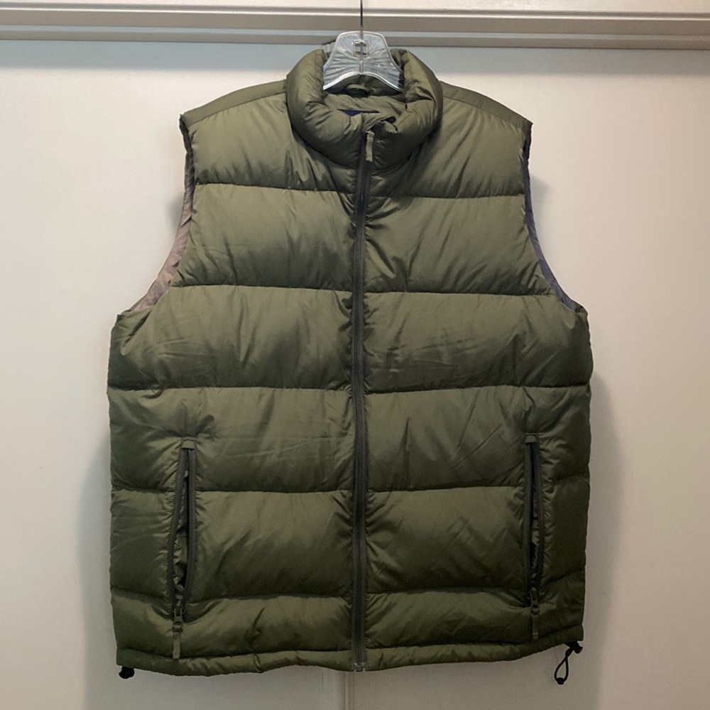 Men’s Green Puffer Vest